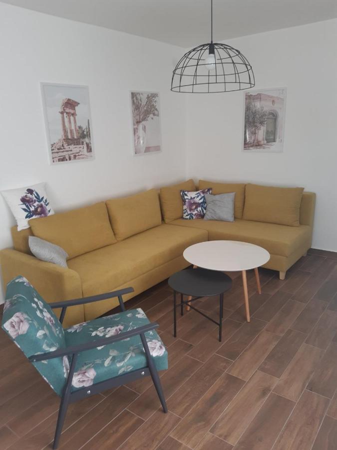 Home Apartment Luna Скопье Экстерьер фото